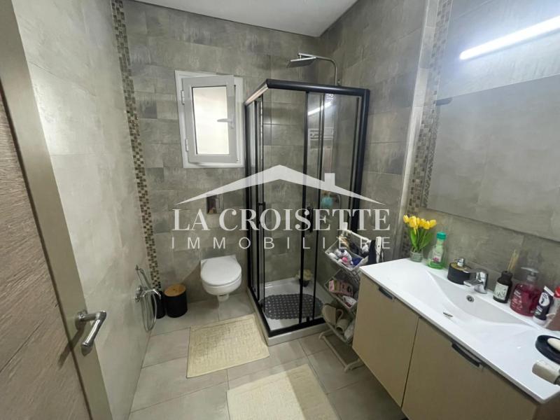 Villa S+3 avec piscine à La Soukra